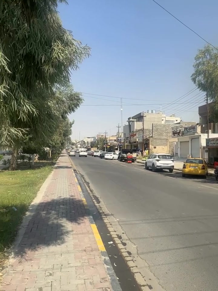 اعلان
مكلف بالنشر

عمارة مميزة للايجار في حي الحدباء بداية سايدين الصورة (ركن) مقابل باب جامعة الموصل

مناسبة لانشاء مجمع طبي متكامل 
🔹 ثلاث طوابق 
مساحة البناء ١٨٢ متر مربع
الابعاد ٢٠ واجهة * ٩
(يوجد مكان مؤسس للمصعد)
🔹امامها مساحة واسعة تصلح موقف سيارات او حديقة مساحتها 400 متر
البناء حاليا هيكل كامل 

إكمال البناء والتقسيم والتشطيبات يمكن تنفيذها حسب طلب واحتياج المستأجر، بما يتناسب مع طبيعة المشروع واستخدام كل طابق.

مناسبة بشكل خاص لـ مجمع طبي وعيادات متعددة، مع إمكانية تصميم المساحات بما يخدم الأطباء والمراجعين.

للمهتمين والاستفسار عن التفاصيل، يرجى التواصل.
***********
***********

التواصل مع الارقام المذكورة حصرا
