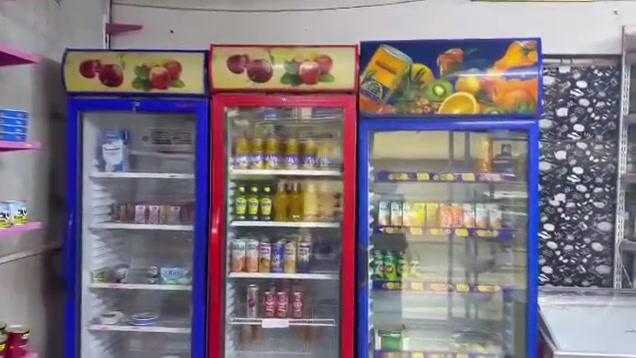 ٥ عارضات • ثلاجات عرض