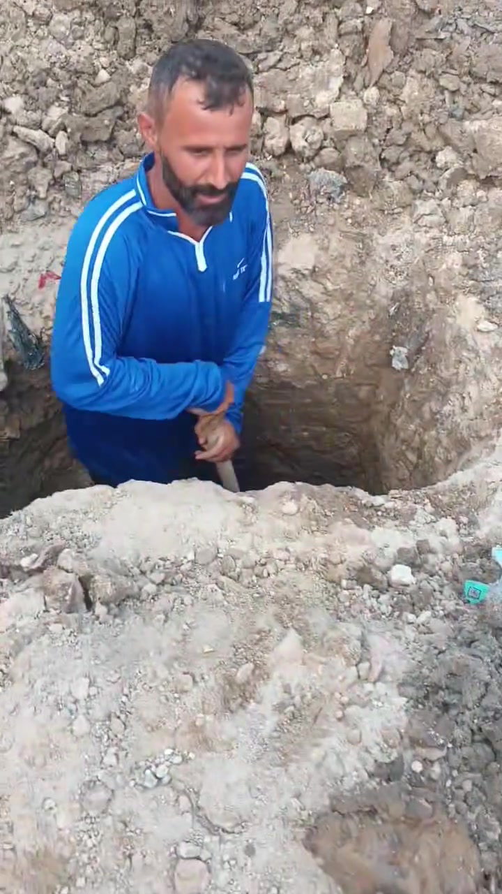 من رخصه الادمن إلي عنده حفر صونده ***********ضياء الحفار
