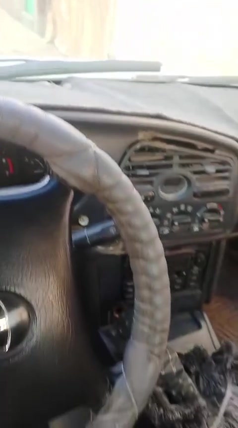 سلام عليكم سياره للبيع صدر وحداديه جديد تخم تاير جديد رقم جديد سنويه ما ساقطه سعره 30 وبيه مجال
***********
