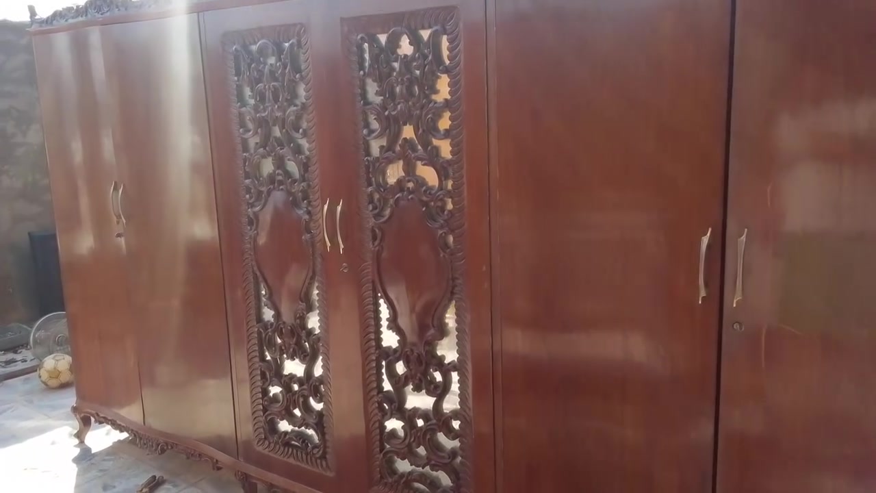 سلام عليكم كنتور ابو 6بيبان صاج ثكيل للبيع هاذ رقمي ***********
