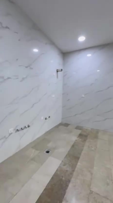 رمز البحث 433 
🏢 شقق للإيجار – زيونة | محلة 710

📍 موقع مميز قرب دريم ستي مول  
🛗 بناية بنظام مصعد  
🧹 عامل نظافة  
🏠 متوفر كافة الطوابق

🛋️ الشقق موثثه سبالت
• 3 غرف نوم  
• صالة  
• مطبخ  
• خدمات

💰 الإيجار:
• مليون دينار

📞 للحجز والاستفسار تواصل معنا
***********
