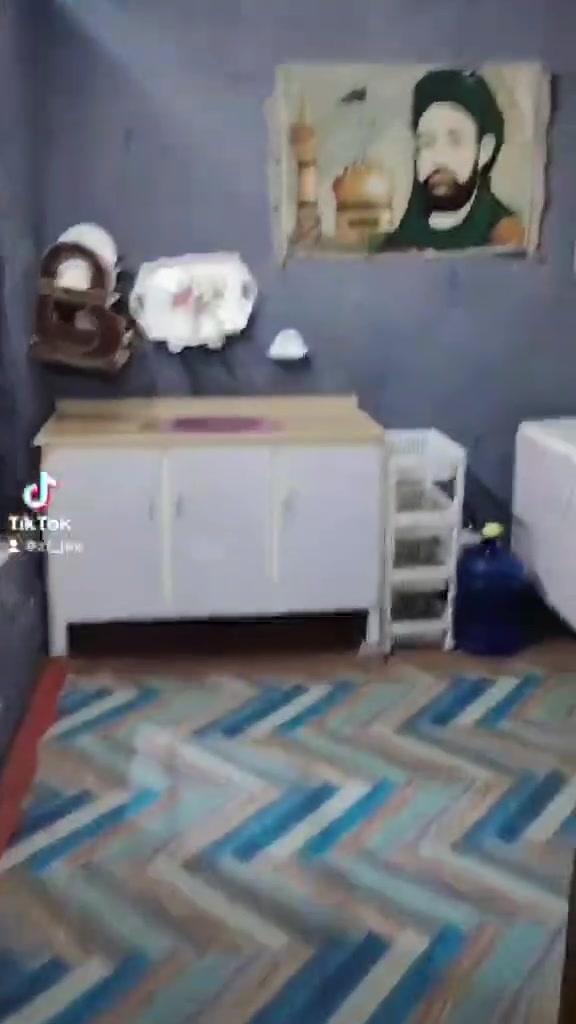 دار للبيع المساحة ٩٠ الخريطة غرفه هول مطبخ مجمع صحيات صطح شتايكر عوان حي الزهرء شارع رضا أبو الغاز رقم‏‪***********‬‏ السعر ١٥
