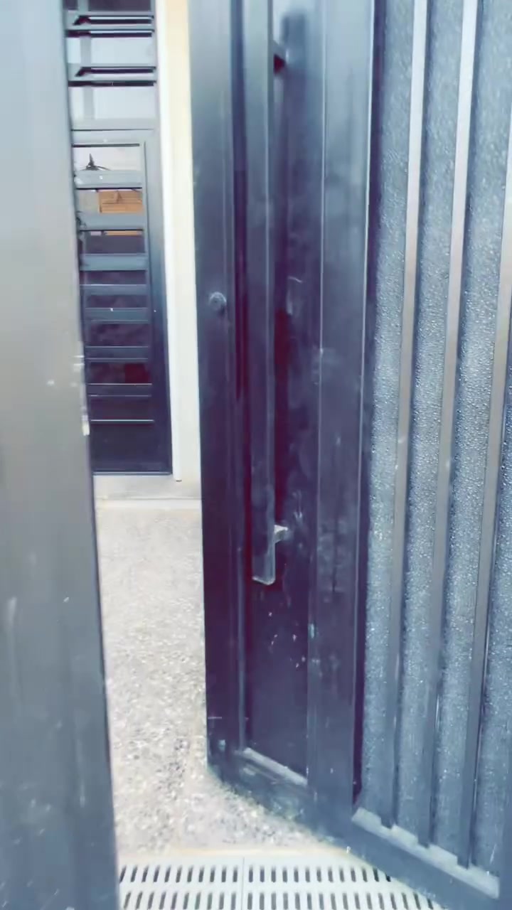 بيت ١٢٠ متر   بغداد مدينه صدر الدسيم
مقابيل قطاع ٧٣
***********
