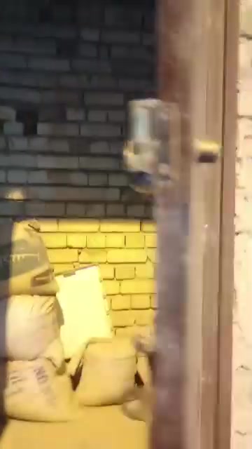 يا اللة
شقة للإيجار طابق ثاني 👆 صاله ومطبخ وحمام صغير
العنوان حي التعليب قرب كباب نبيل فرع سوبر ماركت السلطاني مفروشة وتحتوي على كاونتر وغسالة 
السعر ٣٠٠
رقم الهاتف /***********

