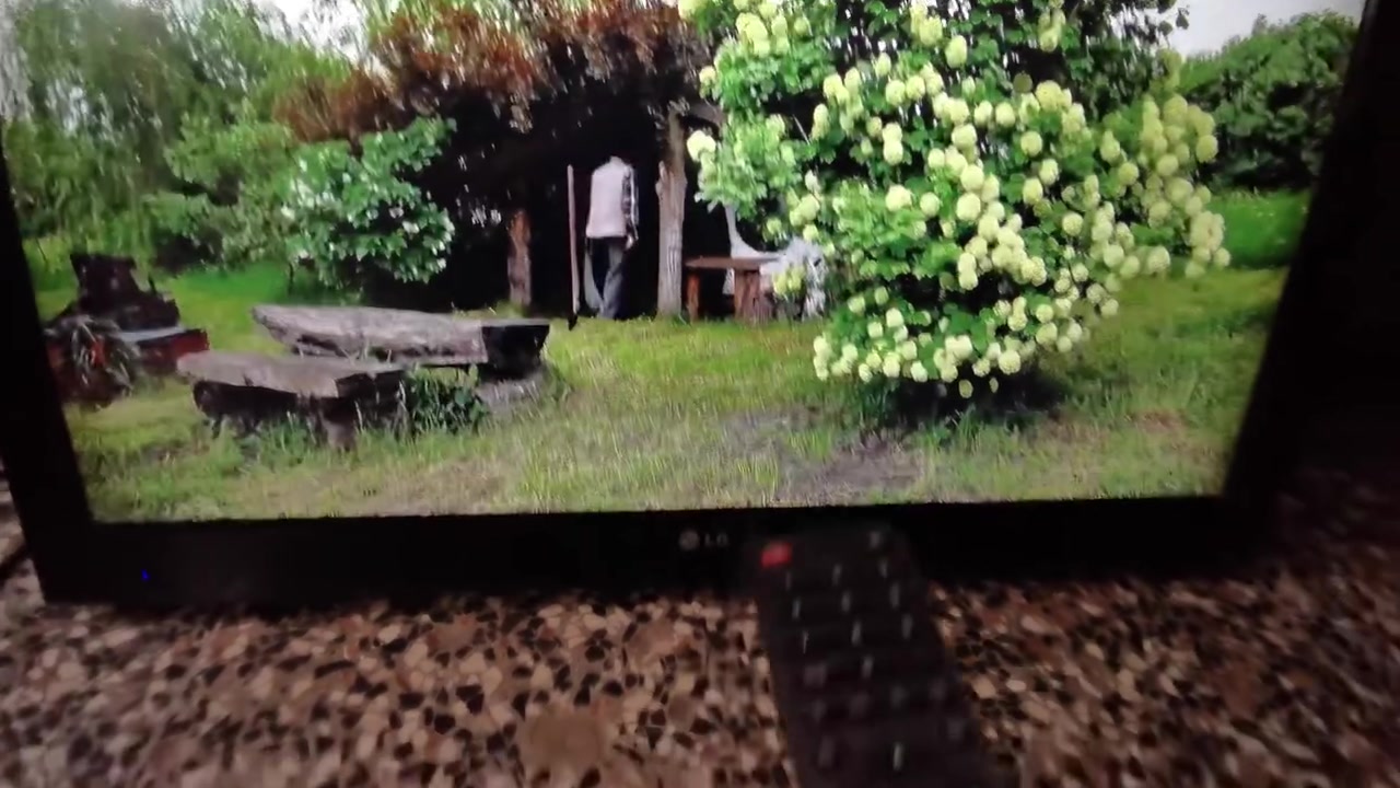 LG • ٣٧إنش • سمارت