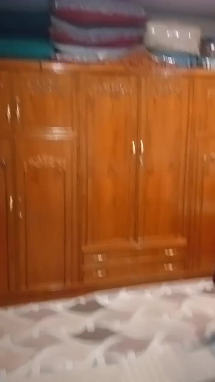 بيت تجاوز بلديه عرصه لبيع مسعجل بيت عكاده يتكون من سقبال من صاله من غرفه وصطح بيت بنيان جديد ونضيف صحياته سراميك خاجي وداخلي عنوان شارع لمسشفه  شارع لمركز بصحت لمعمل بيع مسعجل نايت لبيت19بيه مجال***********
