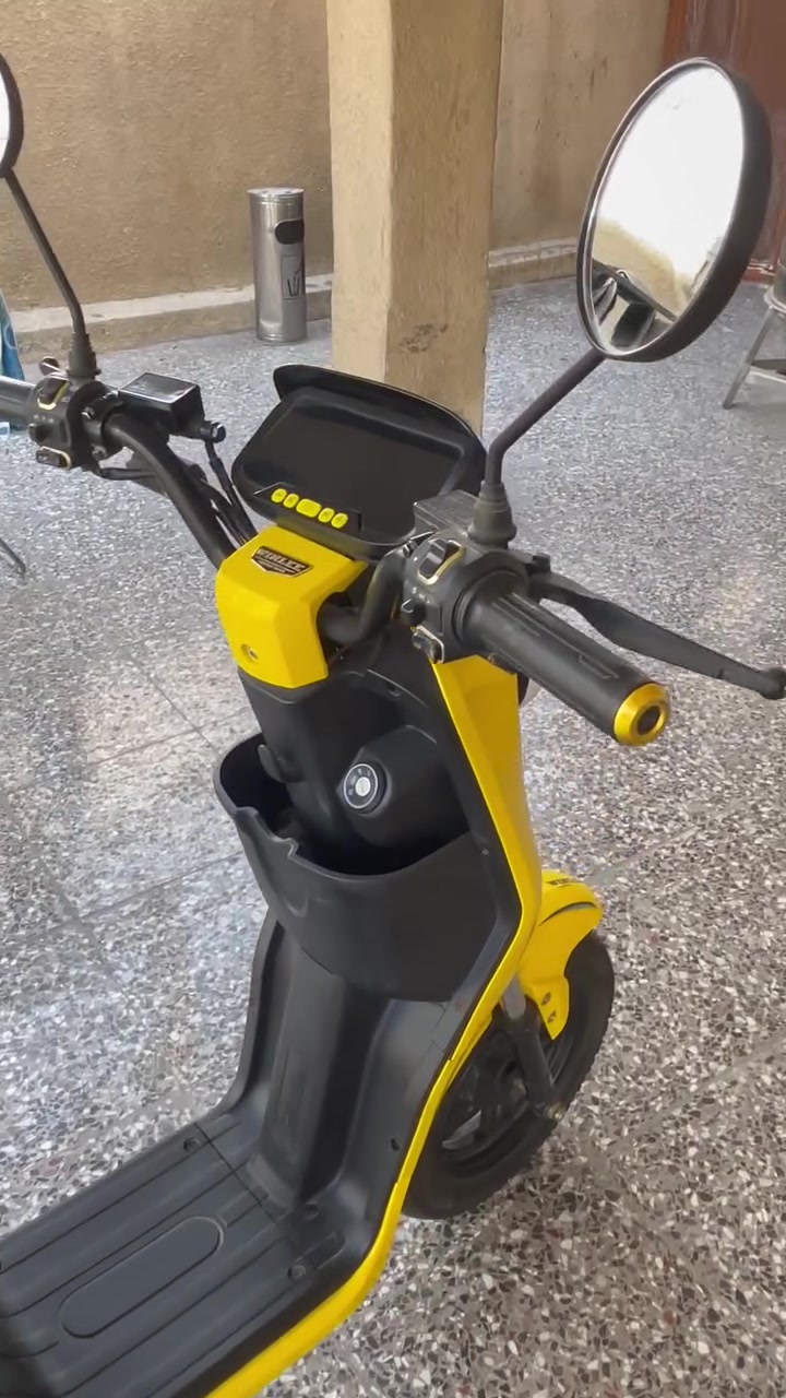 سلام عليكم R9 للبيع دراجه نظيفه كلش صارلها 2اشهر من مشتريها
المواصفات دراجه كلشي مابيه أخت جديده 

1.البطاريات عدد خمسه عليها ختم 2026 و فسفوره ونلي

1. ملف1500 حقيقي سرعة بالعداد تقره 109 هية 75 حقي

3.بيهة امبي ثري بلوتوث

1. تشغيل سويج 2 و بصمه 1 وكارت 2

الدراجه خير من الله سعرها425 وبيه مجال للطيبين مكاني بغداد مدينة الصدر تواصل***********
