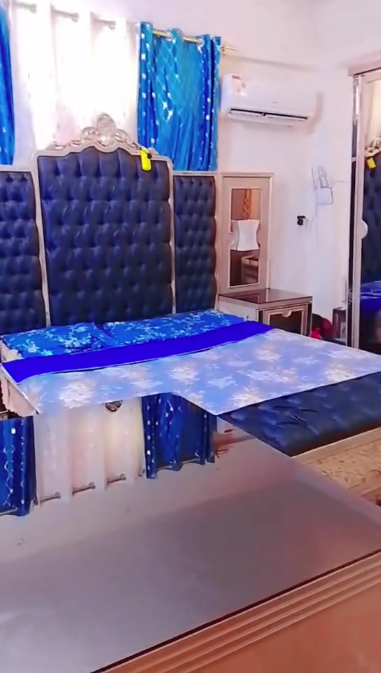 غرفيه تركيه • خشاب ثقيل • نضافة ٩٠٪
