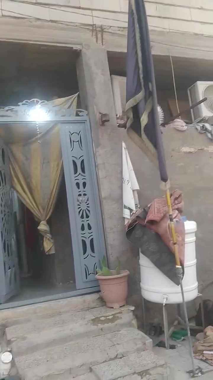 سلام عليكم بيت خلف الملعب نجف الدولي طابقين 50متر السعر 55وبي مجال الاستفسار ***********
