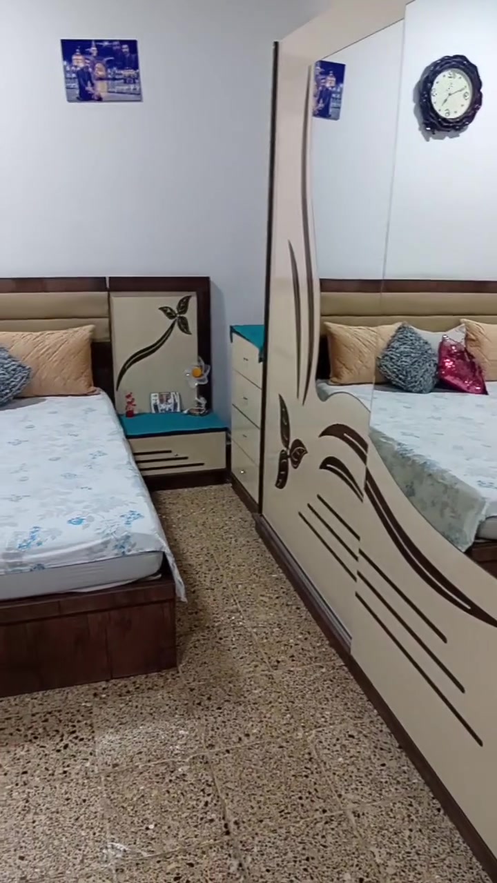 مكلف بالنشر 
غرفة نوم للبيع ***********
