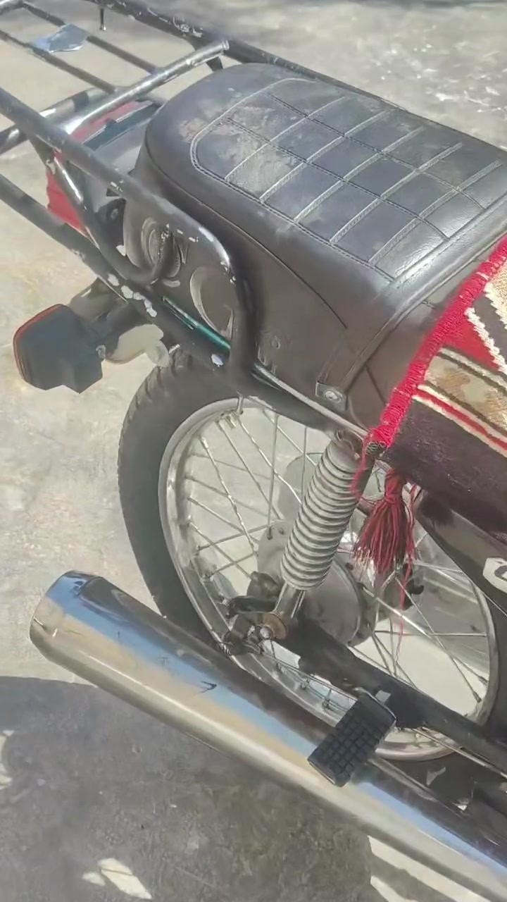 يه نامه شلامجه ثلاث احرف للبيع السعر 550 جماعت ال 450 لا تعلق اعبر المنشور هاي مال ناس راقيه او متعوب عليه
