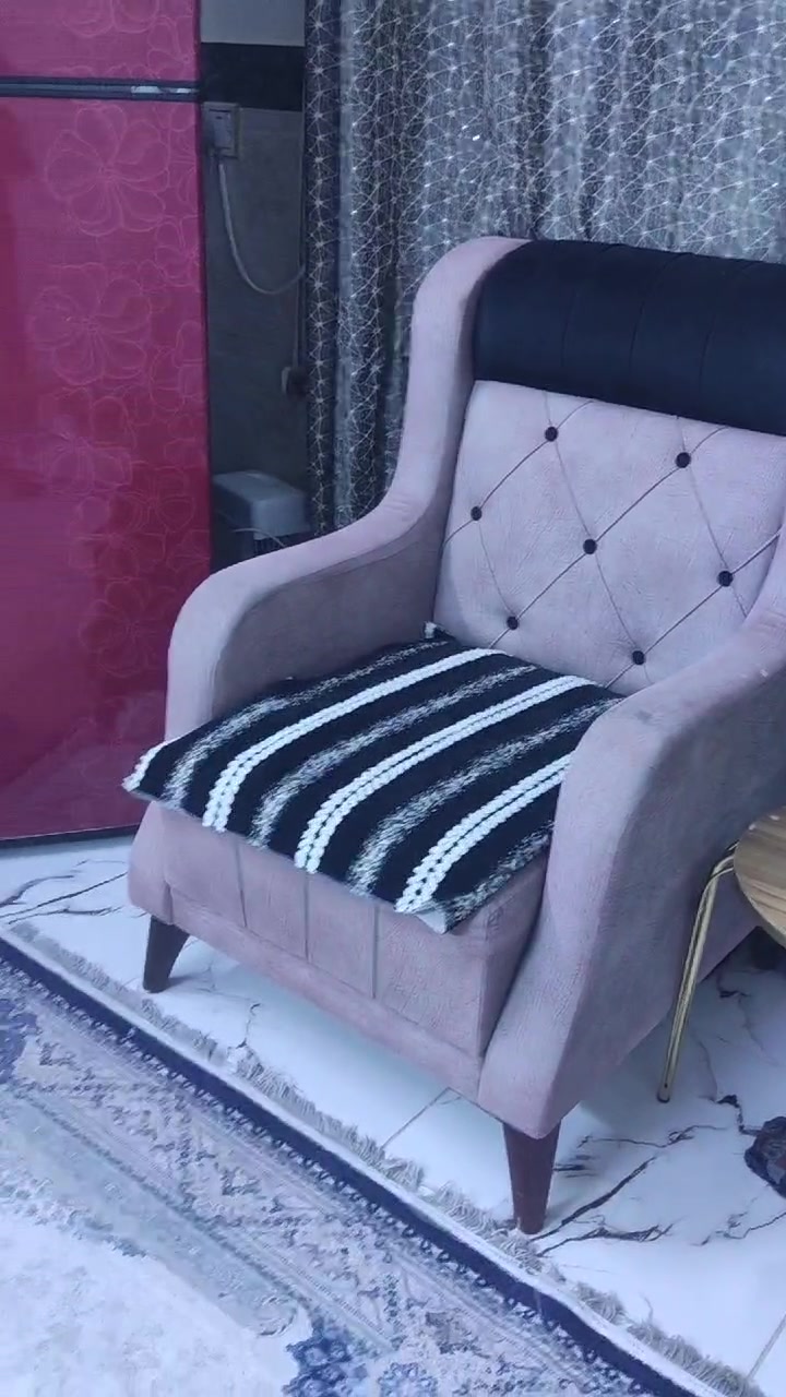 سلام عليكم تخم السعر250 السلام عليكم 250 عشر مقاعد بالانبار بالفلوجه ***********