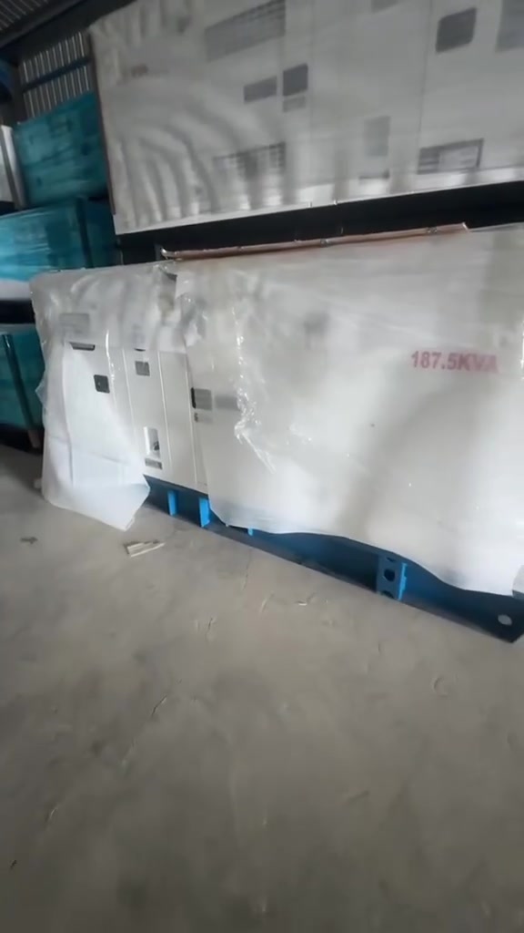 احصل الآن على مولد الكهرباء العملاق قدرة 187.5 kVA المصمم للعمل الشاق والمستمر بأعلى كفاءة:

المحرك: ريكاردو (Ricardo) القوي - 6 بستم + سوبر شارج لإنتاج أعلى طاقة.

رأس التوليد: ستامفورد (Stamford) أصلية - ملفات نحاس 100%.

نظام التبريد: راديتر حجم كبير (ماء + هواء) لضمان أداء مثالي في أشد درجات الحرارة.

التحكم الذكي: مزود بجهاز تحويل أوتوماتيكي (ATS) + شاحن بطارية ذكي ليعمل تلقائياً عند انقطاع التيار.

🎁 العروض والضمان:

🛡️ ضمان شامل: لمدة سنة كاملة أو 1000 ساعة عمل.

🚚 التوصيل: مجاني حتى موقعك!

📍 العنوان: [ بغداد / الكرادة ساحة 52مقابل مسبح الأرثو ذوكس ] 
📞 للطلب والاستفسار: [ *********** ]واتساب

سارع بالحجز الآن وضمن استمرار أعمالك بدون انقطاع!
متوفر جميع الأحجام من25kva إلى 625kva
