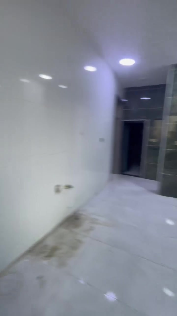 للإيجار

شقة طابق أول، تتكون من:

* غرفتين نوم
* صالة
* مطبخ
* صحيات

📍 الموقع: بغداد – الغزالية / الهياكل، على شارع 60.

للاستفسار والاتصال على الرقم وتساب فقط: (***********
