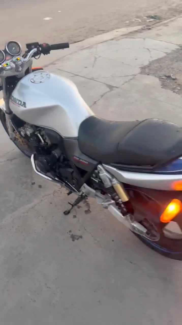 CB400 • جيل ثاني • هايبر