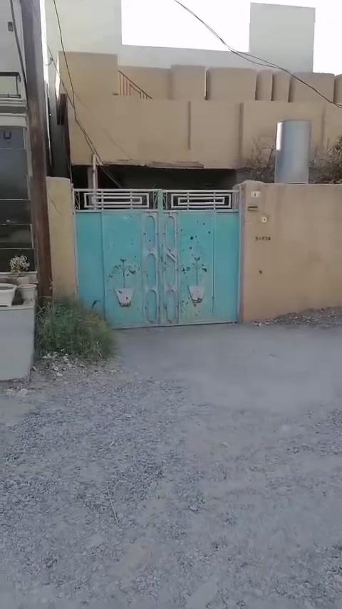 العرموشية
بيت 300 م للبيع 
واجهه 15م نزال 20 م
بناء قديم صاير T
 شارع 6 مطل على شارع 10 م 
للاستفسار ***********
