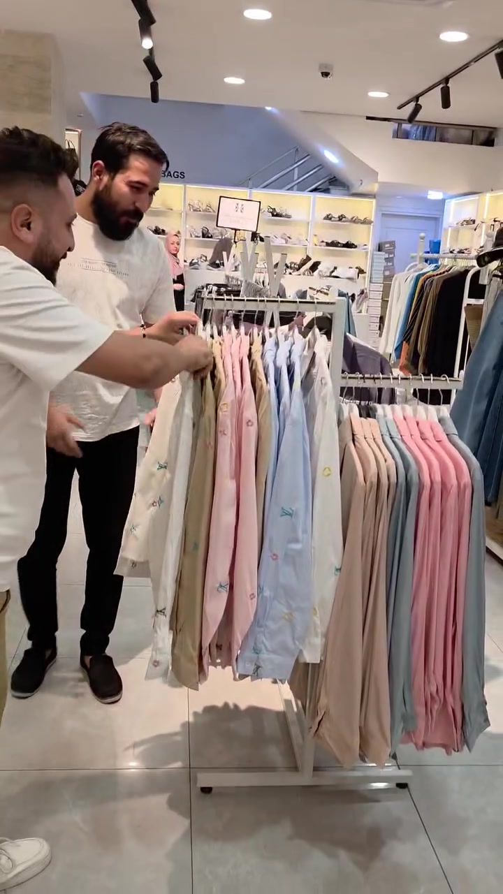 ✨ العروض مستمرة في حياة سنتر ✨

تسوّقوا كل ما تحتاجونه في مكان واحد وبأفضل الأسعار:

👗 الملابس النسائية
👧 ملابس البنات والولادية
💄 قسم المكياج والعناية
🏠 قسم المنزلية والمفروشات

🎉 عروض وخصومات مميزة على تشكيلة كبيرة من المنتجات، مع وصول موديلات وبضائع جديدة باستمرار.

📍 زورونا في حياة سنتر واستمتعوا بتجربة تسوق تجمع الجودة، التنوع، والأسعار المناسبة.

تابعوا صفحتنا حتى لا يفوتكم أي عرض جديد. 💙
رقم التواصل والطلب من خلال الواتس اب على ***********
#حياةسنتر #العراق #بغداد #عروض #خصومات
