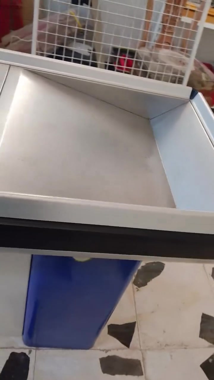 سفينه وصطيه وميز كاشير للبيع الشراي يتصل العنوان بغداد واكو توصيل ***********
