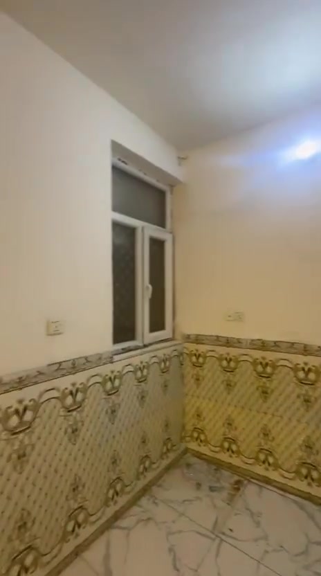 شقة للإيجار • مدينة الحرية • قرب جامع المشاهده