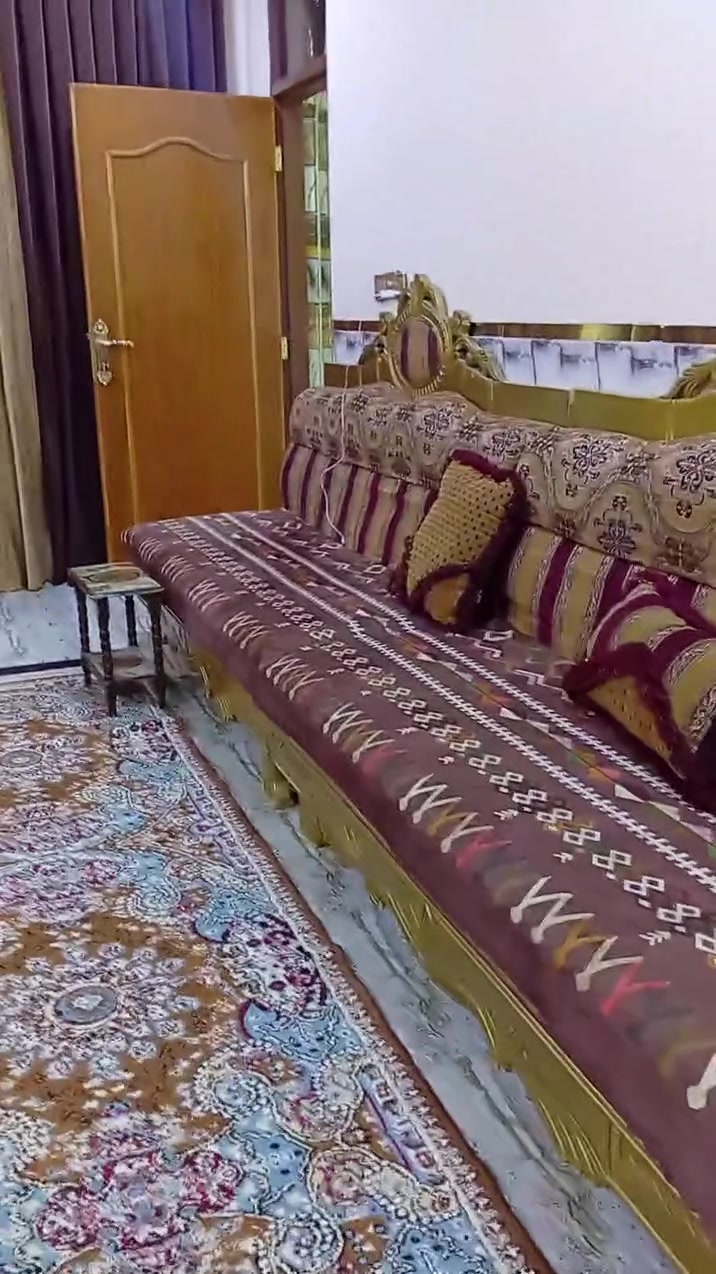 سلام عليكم للبيع  ديوان كامل تخم نضيف جداً
10قطع+ 4طبلات السعر 500وبي مجال بسيط  للاستفسار الاتصال على ***********
