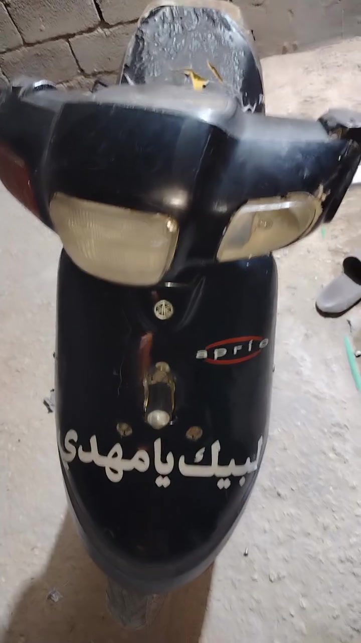 دراجة بطه شغاله هندر واحد تشتغل السعر ٢٠٠ بيها مجال الشراي فقط اللي مو شراي لا يراسل او يتصل ***********
