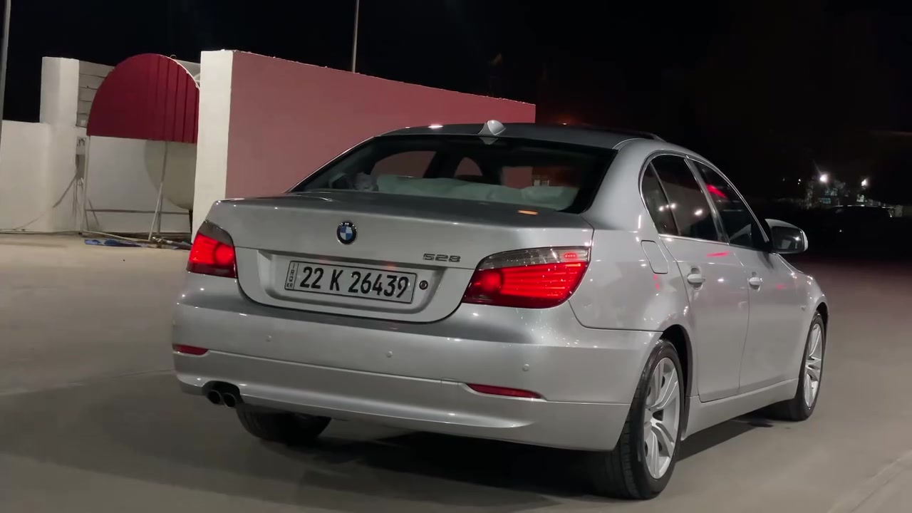 بي ام e60 جاو برو موديل ٢٠١٠ دوو بارجة سبغ هةية بةبي ژوري دووةم دةستة  دةعامي لو دةعامي كارةباي كامل بةشةرت بةناوي خومة حجم ٥٢٨ ژ..م***********
