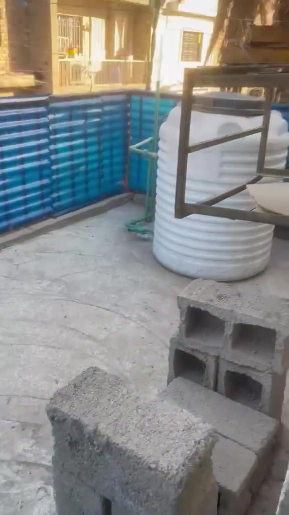 مشتمل للايجار طابق ارضي معزول صاله + غرفه نوم + مطبخ + حمام مشترك + طرمه العنوان الشرطه الرابعه قرب كباب ابو علي اي ستفسار على الرقمين *********** او ***********

نص مكتوب في الصور:
- أعرض عقارك عندنا ودع لنا التسويق