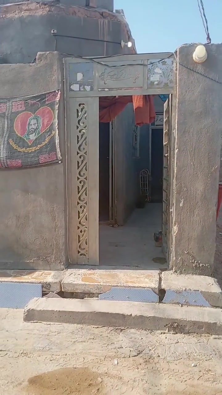دار للبيع مساحة مية وخمسة طابو زراعي  طريق يا حسين في النجف عمود 183السعر 25وبي مجال وهذا رقمي للتواصل ***********
