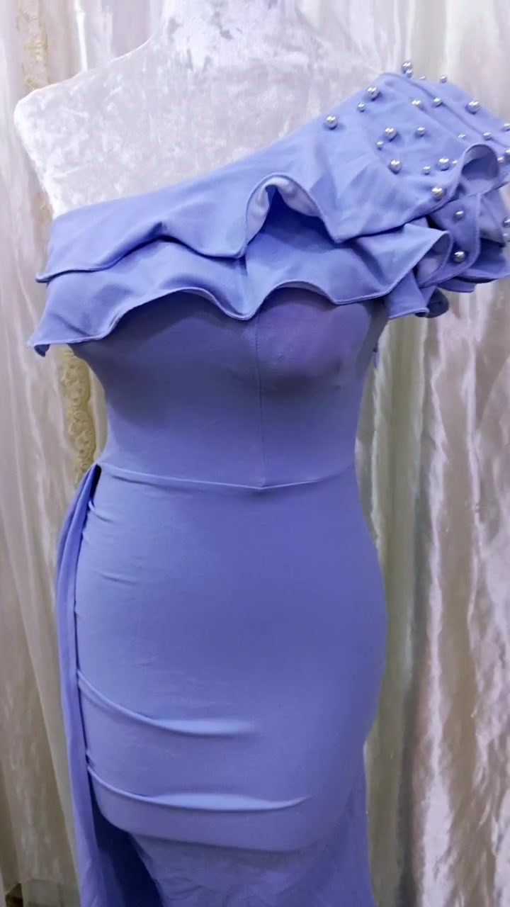 👗 فستان يخلي إطلالتچ غير عن الكل!