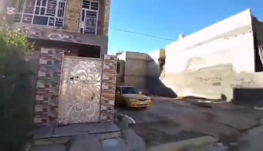 السلام عليكم من رخصت صاحب الاكروب بيت للبيع ١٠٠ متر مصفر العنوان ملحق الرئاسه رقم الهاتف *********** وبي وات ساب
