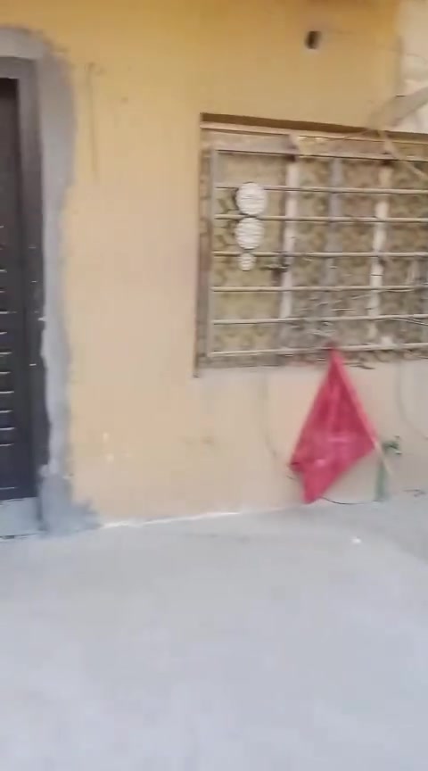 دار سكن للبيع مساحه 150متر طابو ملك صرف طابقين 4نوم صاله مطبخ صحيات مناور شارع الكهرباء دور الشرطه فرع صورة الامام علي واجه 10 نزال 15 سند مستقل السعر 127 اي استفسار تفضل *********** مكتب الزيدي للعقار
