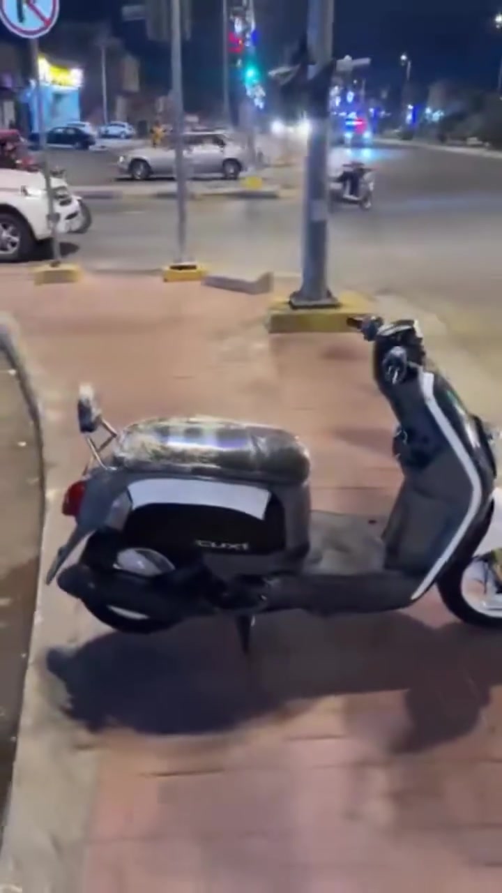 سلام عليكم دراجة ب بوليس نضيفة ما مفتوحة مكاني كربلاء السعر 650 بيها مجال قليل الرقم ***********

