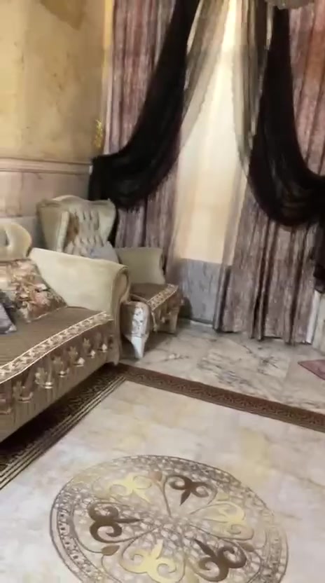 تخم لى بيع السعر 300 و بي مجال العنوان المدينه الصدر الحبيبيه رقم
***********
