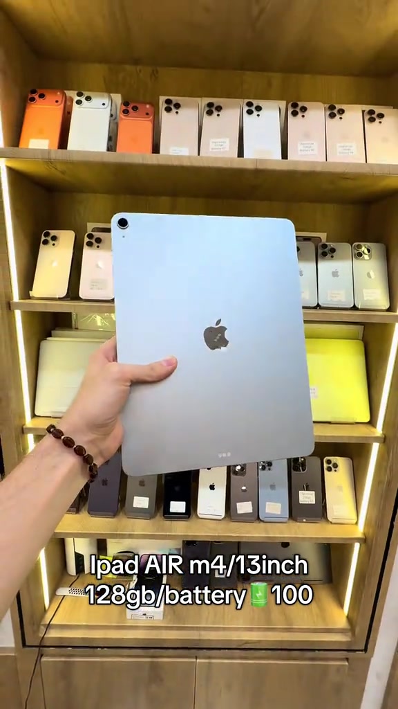 🔥 iPad Air M4 | 13-inch 🔥 ✨ مستخدم بحالة ممتازة جداً 🔋 البطارية 100% 💾 128GB ⚡ مشحون فقط 7 مرات 🚀 معالج Apple M4 شبه جديد وباستخدام قليل جداً 👌 📩 للاستفسار والحجز راسلنا خاص 📍 فرع الربيعي: *********** 📍 فرع المنصور: *********** #iPadAirM4 #iPadAir #iPad #Apple #ايفون
