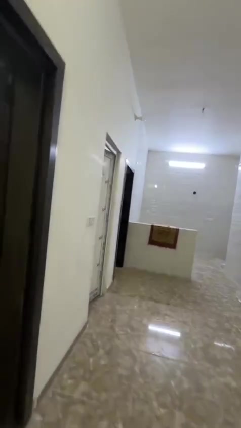 شقة ارضية للايجار زيرو ممسكونة
العنوان : حي القاهرة الشماسية الدلفية📍
تحتوي على صالة مطبخ غرفتين نوم خدمات منور
للاستفسار : ***********☎️

