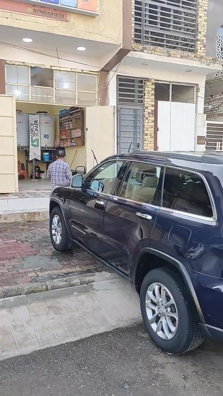 🚗✨ خدمات غسيل وزيوت السيارات ✨🚗
غسلة السيارة بـ 5 آلاف دينار فقط 🔥
متوفر جميع أنواع زيوت السيارات، مع كفالة وضمان وجودة عالية 👍حي المعلمين القديم شارع المصلعه
