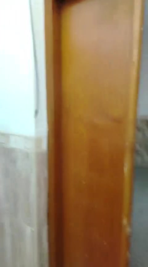 مشتمل لليجار قرب كليه طب الاسنان
اليجار 300 
الرقم ***********
