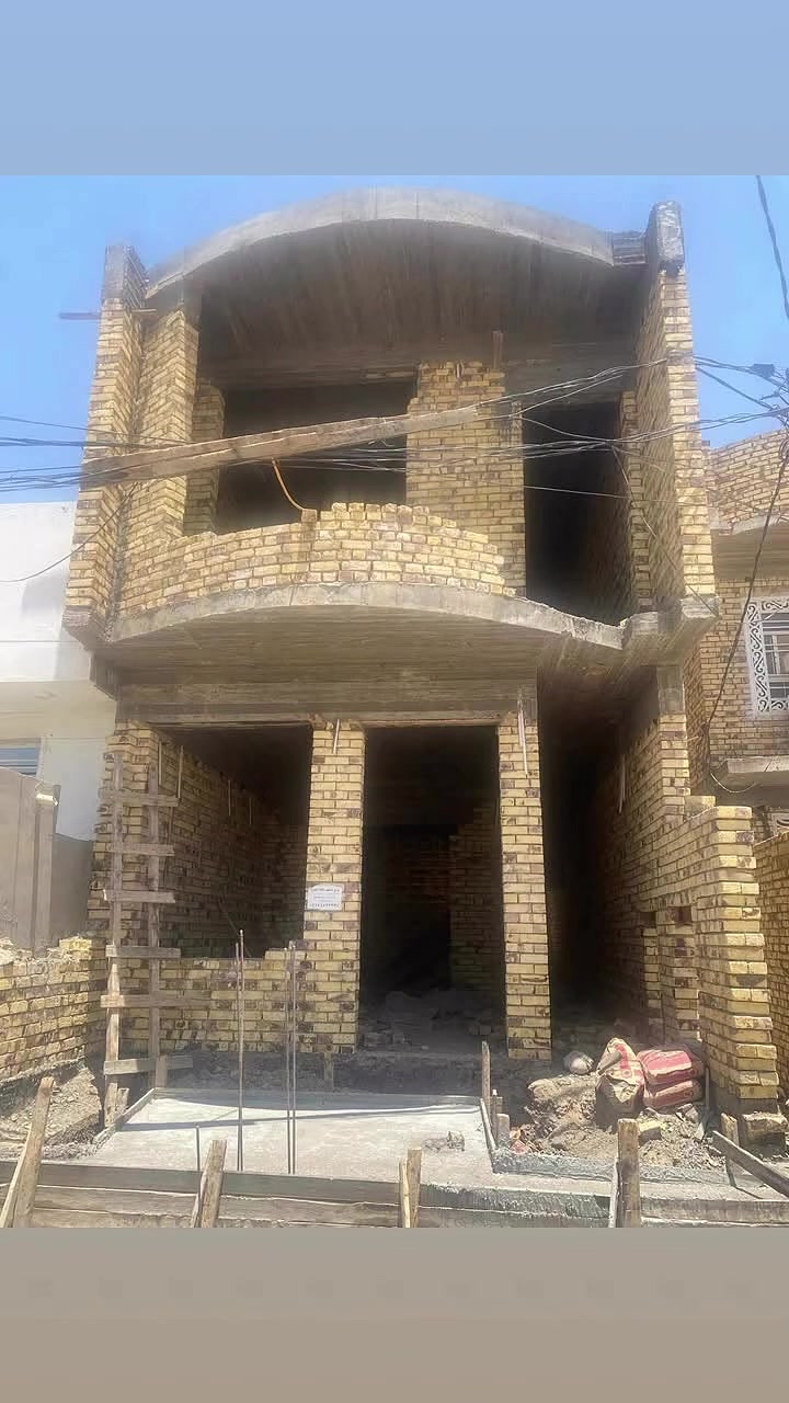 🏠 هيكل للبيع – 90 متر زراعي ملك صرف عثماني

📐 المساحة: 90 متر 
📜 السند: زراعي ملك صرف عثماني
🏗️ الهيكل: طابقين
📏 الواجهة: 5.25 متر

🔹 الطابق الأول:
• استقبال
• صالة
• منور
• مجمع صحيات
• مطبخ

🔹 الطابق الثاني:
• غرفتان نوم
• صالة
• مجمع صحيات

📍 العنوان: حي الثقافي، خلف مطعم مندي دار اليمن، بالفرع المؤدي إلى بيت رئيس الجامعة، وكذلك خلف مطعم حياوي، والطريقان يؤديان إلى الموقع.

📞 للاستفسار والمراجعة:
مكتب المحيط لبيع وشراء العقار – الديوانية
📍 شارع الحولي – خلف جامعة القادسية – قرب غسل غريب الطوس

☎️ ***********
☎️ ***********
📲 واتساب متوفر على الأرقام أعلاه

🏠 مكتب المحيط… عنوانكم الموثوق لبيع وشراء العقارا

