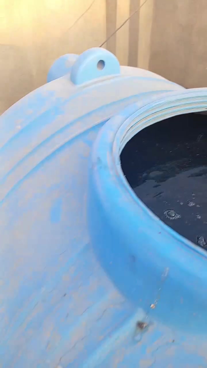 السلام عليكم تانكي للبيع شركة الوطنية السعر٦٠.  ***********

