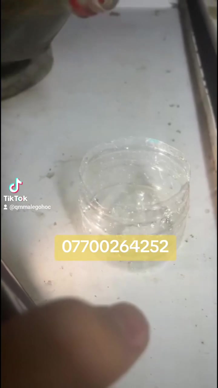 🛢️ قمم الطاقة | للمنتجات النفطية
توفير المنتوج العسلي الخفيف والأحمر الثقيل بجودة ومواصفات واضحة، وبكميات حسب طلب الزبون.
🚛 تجهيز ونقل إلى مختلف المحافظات
📦 كميات صهاريج فقط 
📋 المواصفات والفحوصات متوفرة
💰 الأسعار حسب السوق والكميات
منتوجك جاهز… وتجهيزك علينا.
📞 للاستفسار والحجز: تواصلوا معنا عبر الخاص.
قمم الطاقة — ثقة بالتجهيز، التزام بالتعامل
