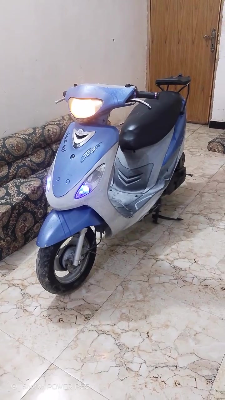 ماكس • شغالة • سلف هندل