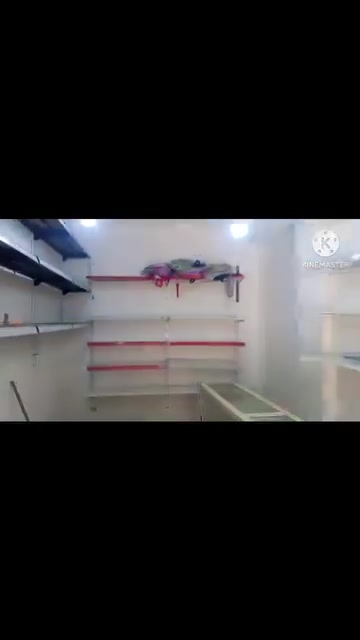 ارفوف اسود ١٢ • ارفوف ابيض ٢٢ • ميز محاسب