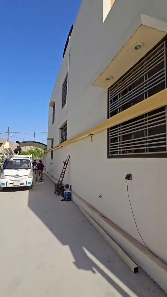 السلام عليكم حداده متنقله جميع انواع الحداده جملونات سقايف كيسبان سندويج جينكو بيبان شبابيك مستعدولن لجميع انواع الحداده بأنسب الاسعار مع ضمان ب العمل للستفسار ***********
