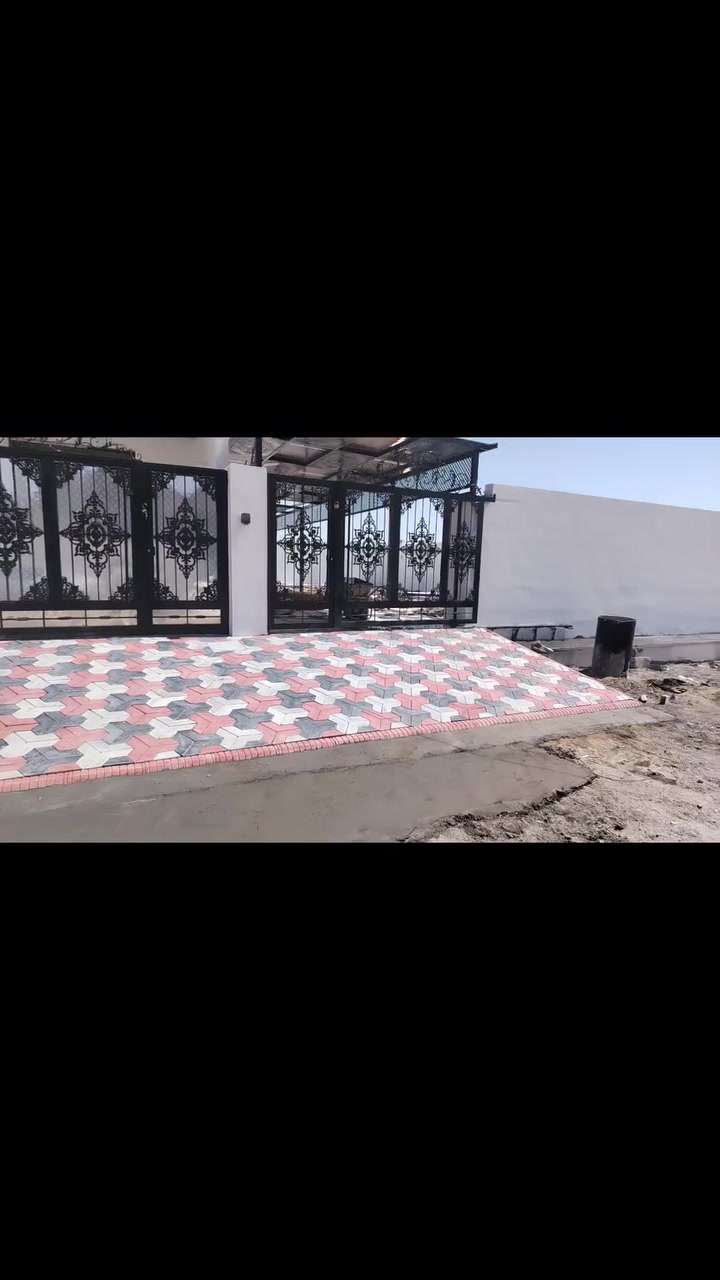 الحمد لله تم كمال التسريحه مقرنص نشالله ينال اعجابكم عملنه ديالئ بعقوبه والي يحب هاذه رقمي ***********

