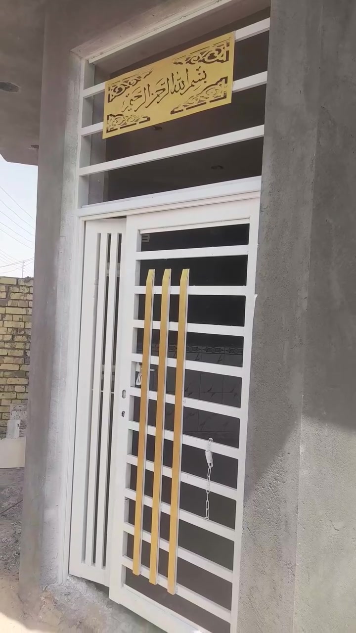 صبغ شبابيك وبيبان صبغ داخلي خارجي شرط نضافه العمل خاص مفتوح او على الرقم ***********او واتساب  وبخدمه جميع التزام بل موعد
