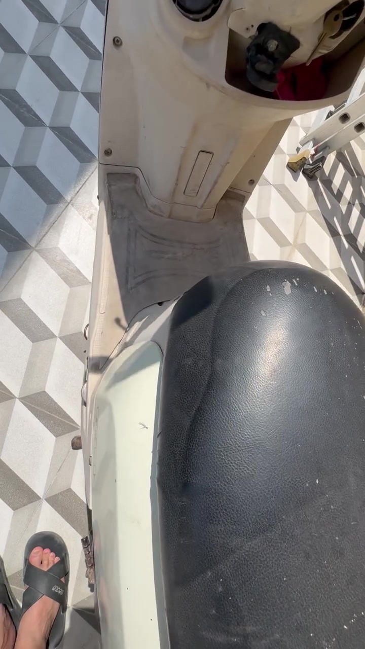 بوليسي السعر750 دراجة مكفولة رمبه مكينه ناعمه فقط مبدل بيها كابريته واكفلك الكابريته الي شادها بيها سلف هندر شغال دراجة مصورها على وصاختها لامغسوله ولامرشوشه كاز لا مبولشه 

العنوان البصره الصالحيه الحي الايطالي. 
الرقم (( *********** ))
