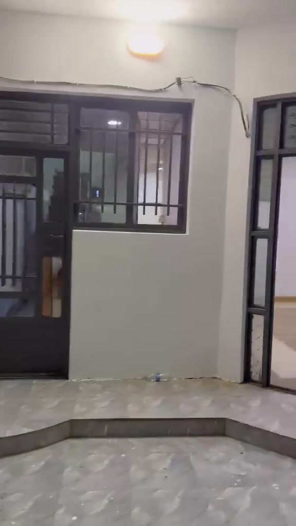السلام عليكم
مشتمل للبيع المساحه 130 متر
العنوان سامراء حي صلاح الدين
قرب الملعب بيع اصولي ومظبوط
بيت حديث سراميك وسقوف ثانويه بيت حرف  T
متكون من 4 عرف نوم ومطبخ واستقبال وصحيات عدد 2 داخل كل غرفه حمام داخلي سعره 67 مليون 
استفسار أكثر اتصل
***********
