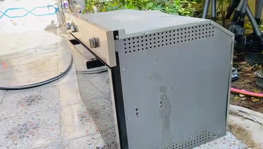 فرن كهربايي وغازي شرط الشغل للاستفسار الاتصال على الرقم *********** علما العنوان منطقة الرحمانيه مقابل فرع التمار
