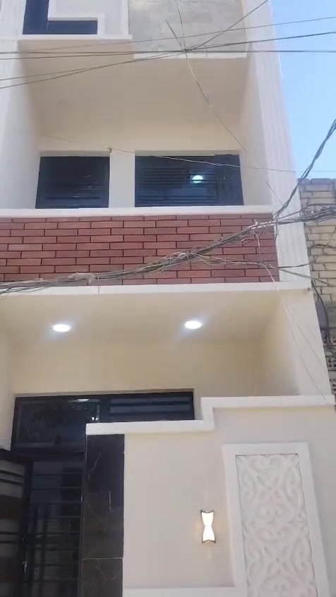 بيت للبيع 50م طابق ونص بالخطيب الزراعي بشارع خوله مراجعة مكتب التساهل اللعقار في شارع خوله لاتصال ***********
